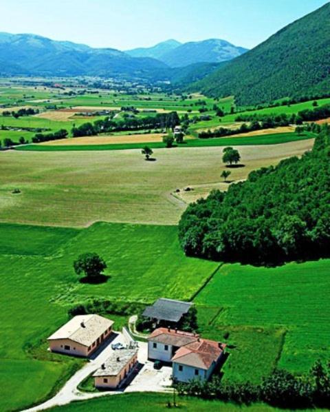 Agriturismo La Cascina Di Opaco Norcia Exteriör bild