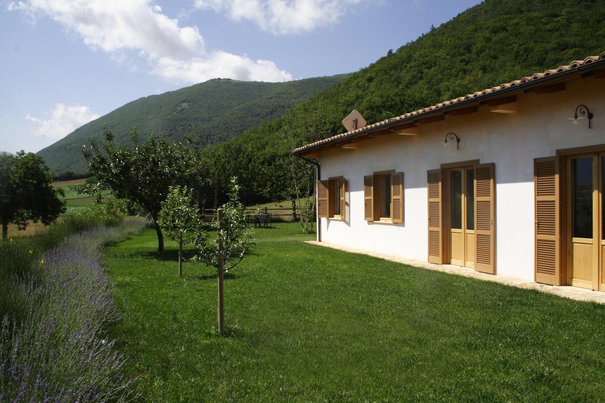 Agriturismo La Cascina Di Opaco Norcia Exteriör bild